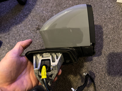2025 AUDI Q4 E-TRON RIGHT WING DOOR MIRROR GREY POWER FOLD  89C857502F Damaged