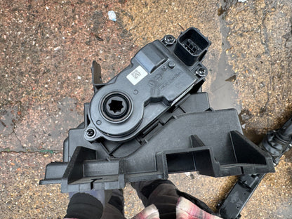 HYUNDAI KONA SX2 Radiator Active Air Intake Channel HF869-69100