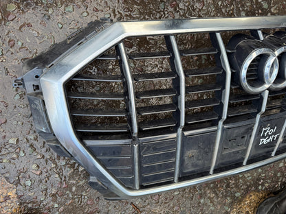 AUDI Q3 S-LINE 2018-2023 GENUINE FRONT BUMPER GRILLE DAMAGED 83A853651B