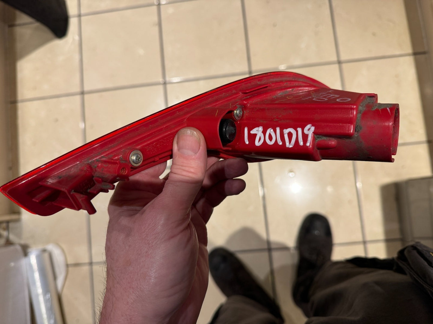 Rear Left Bumper Reflector for Honda CR-V 2017 to 2022 no fog light Genuine