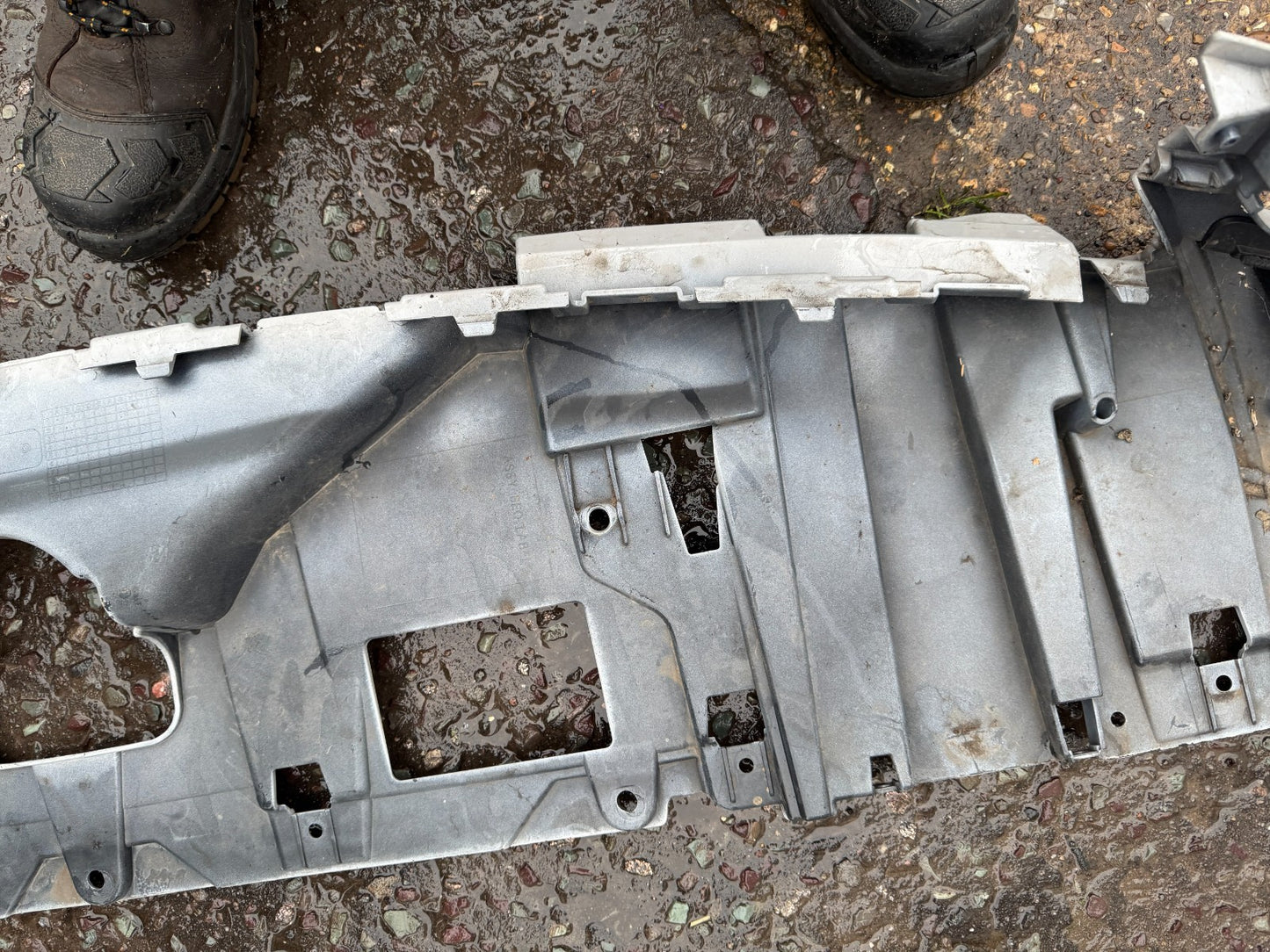 Range Rover Sport L461 Front Bumper Lower Section 2022 ON N9X2-17F775-B Genuine