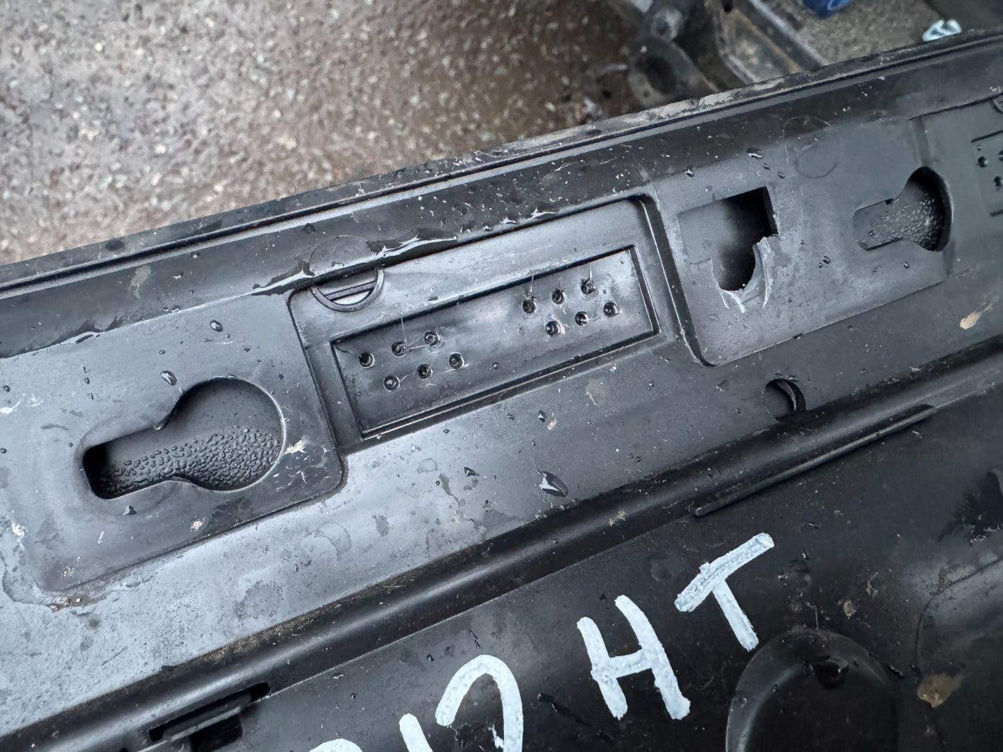 2023 VOLVO XC40 DOOR MOULDING 17 ON TRIM REAR LEFT GENUINE 31448318