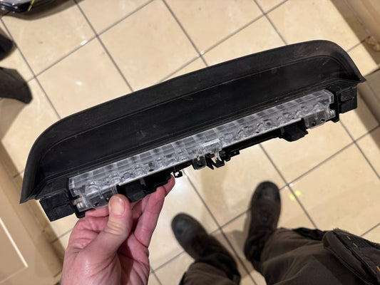 BMW 3 SERIES REAR 3RD STOP LIGHT 7420460 G20 2024