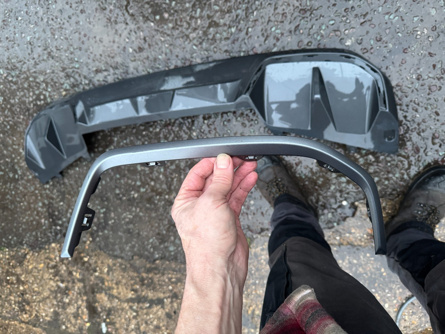 GENUINE BMW i4 G26 M SPORT REAR RIGHT SIDE TRIM 8081714