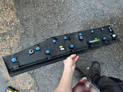 Peugeot 3008 (P64) 24  front right door moulding trim 9839763380