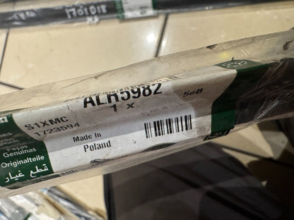 Defender Rear Right Side Door Window Waist Seal Genuine ALR5982