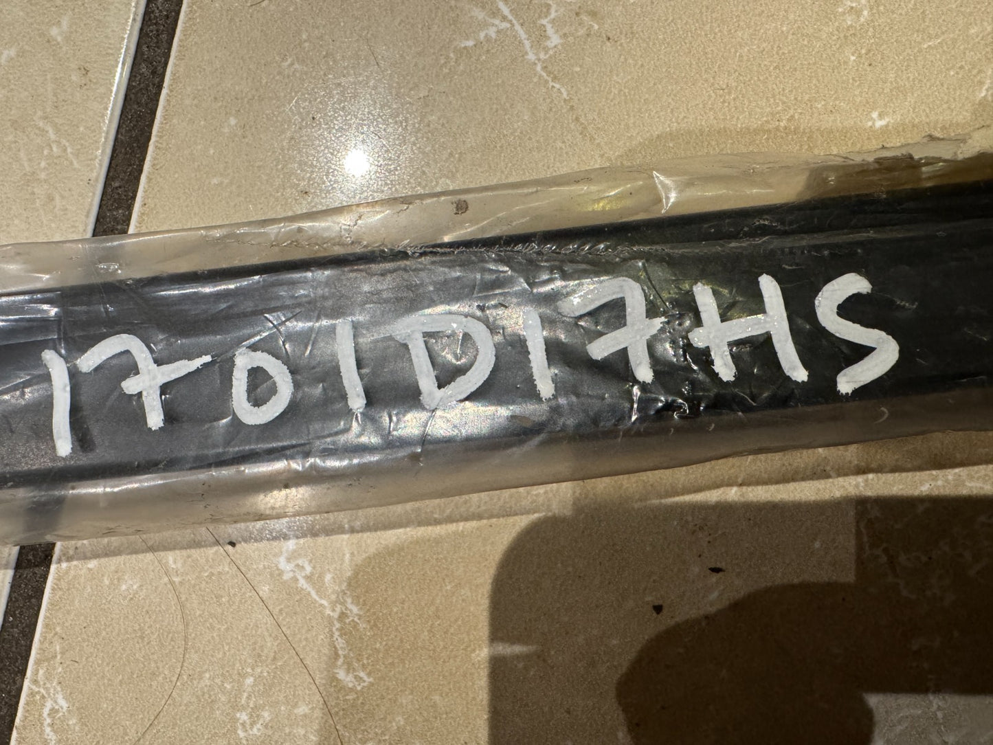 LAND ROVER DEFENDER L316 Rear Right Door Glass Guard MUC3492 NEW GENUINE