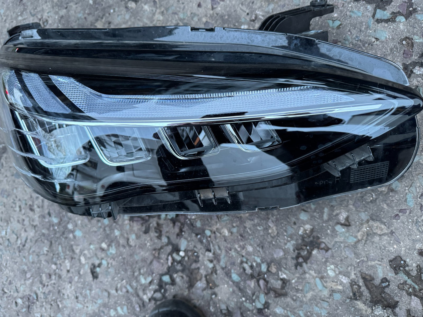 MG HS 2021-2024 RIGHT FULL LED SAIC LIGHT HEADLIGHT P/N 11162155 SCRATCHED