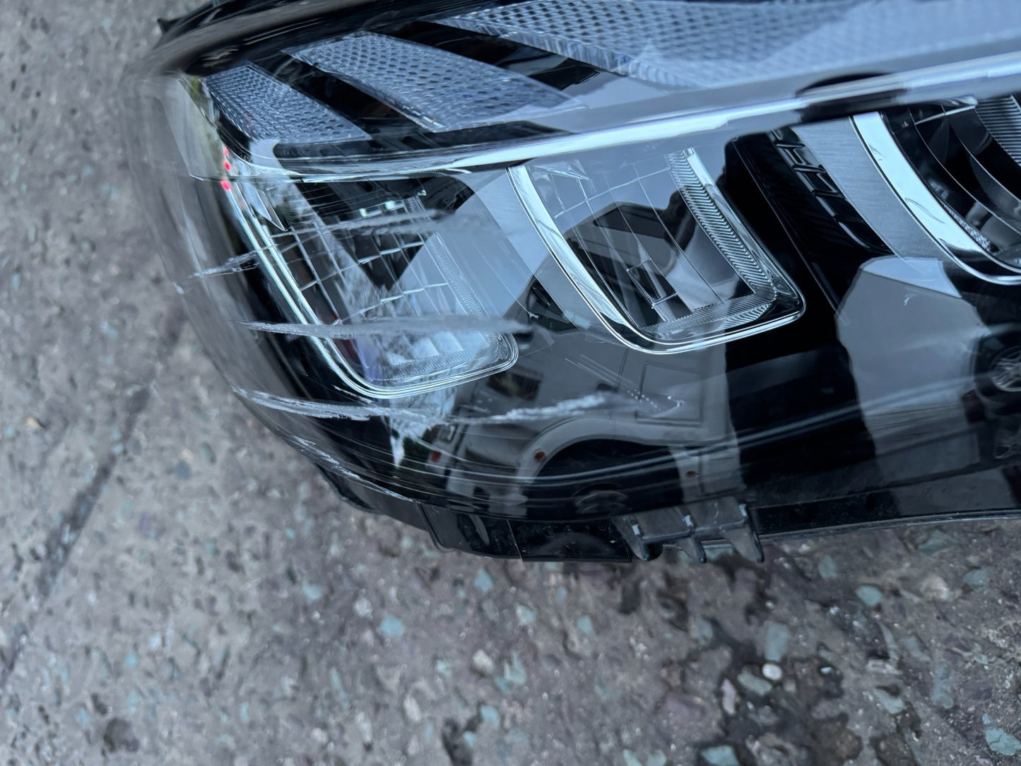 MG HS 2021-2024 RIGHT FULL LED SAIC LIGHT HEADLIGHT P/N 11162155 SCRATCHED