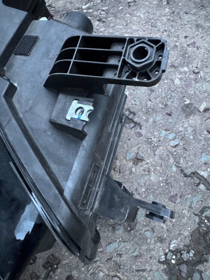 MG HS 2021-2024 RIGHT FULL LED SAIC LIGHT HEADLIGHT P/N 11162155 SCRATCHED