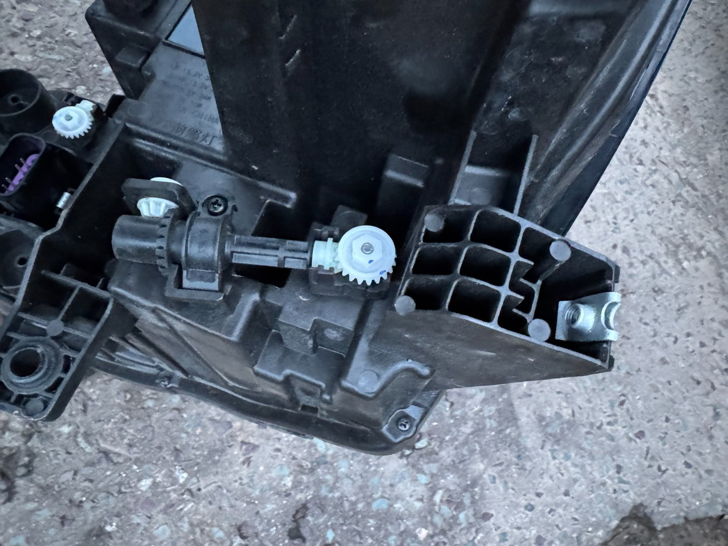 MG HS 2021-2024 RIGHT FULL LED SAIC LIGHT HEADLIGHT P/N 11162155 SCRATCHED