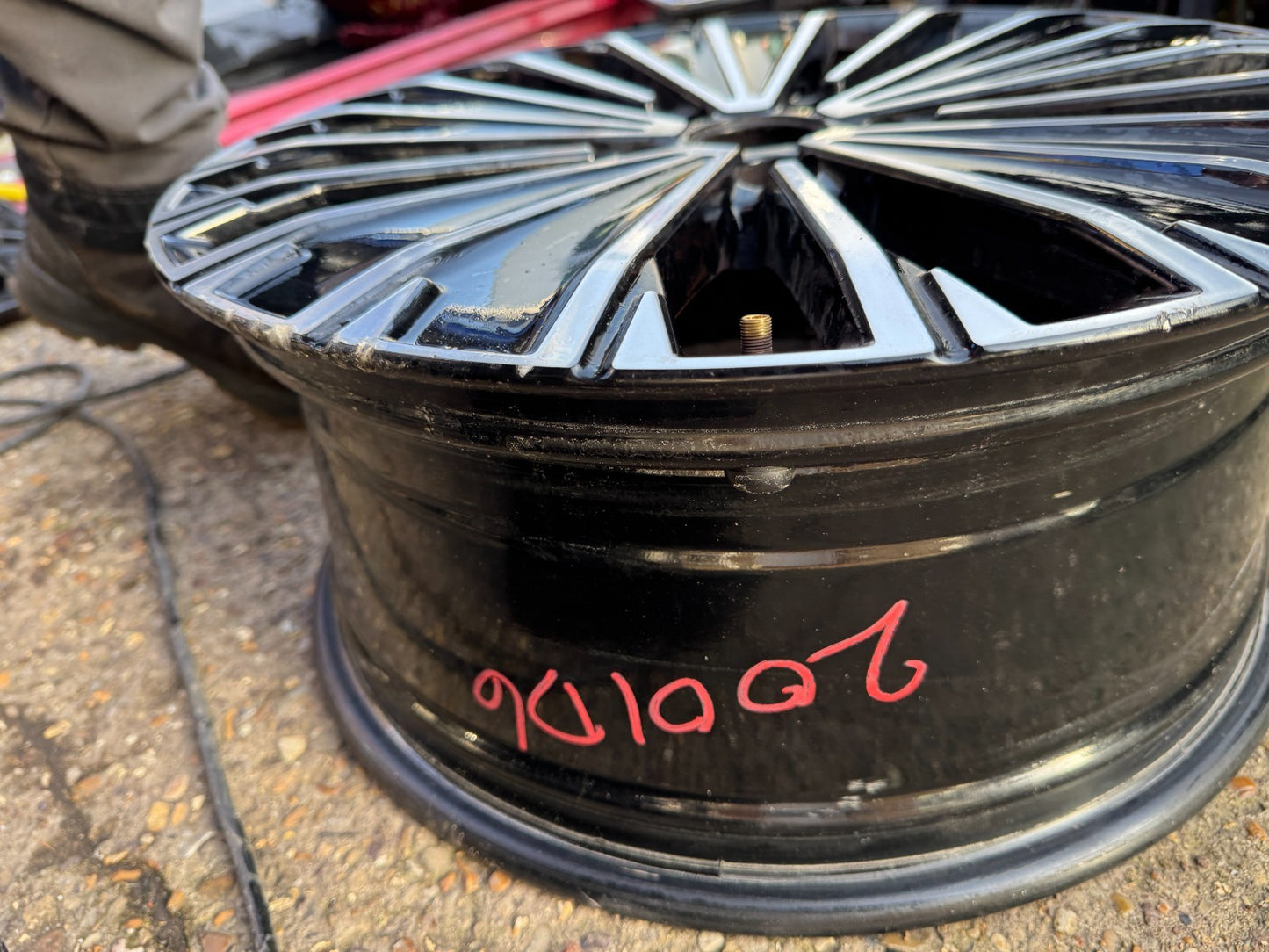 VOLKSWAGEN VW PASSAT 18" ALLOY WHEEL RIM 7.5J NAPOLI ELEGANCE 571601025K GENUINE