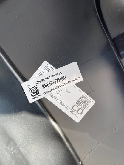 GENUINE KIA XCEED rear diffuser lower bumper 09/19 =  86650J7PB0 scratched