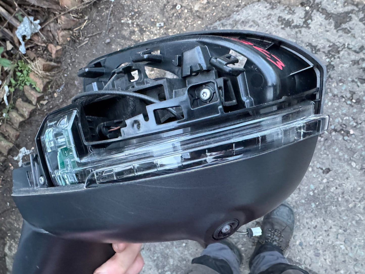 2023 GENUINE NISSAN QASHQAI 20 on LEFT DOOR MIRROR - 963026UA2C