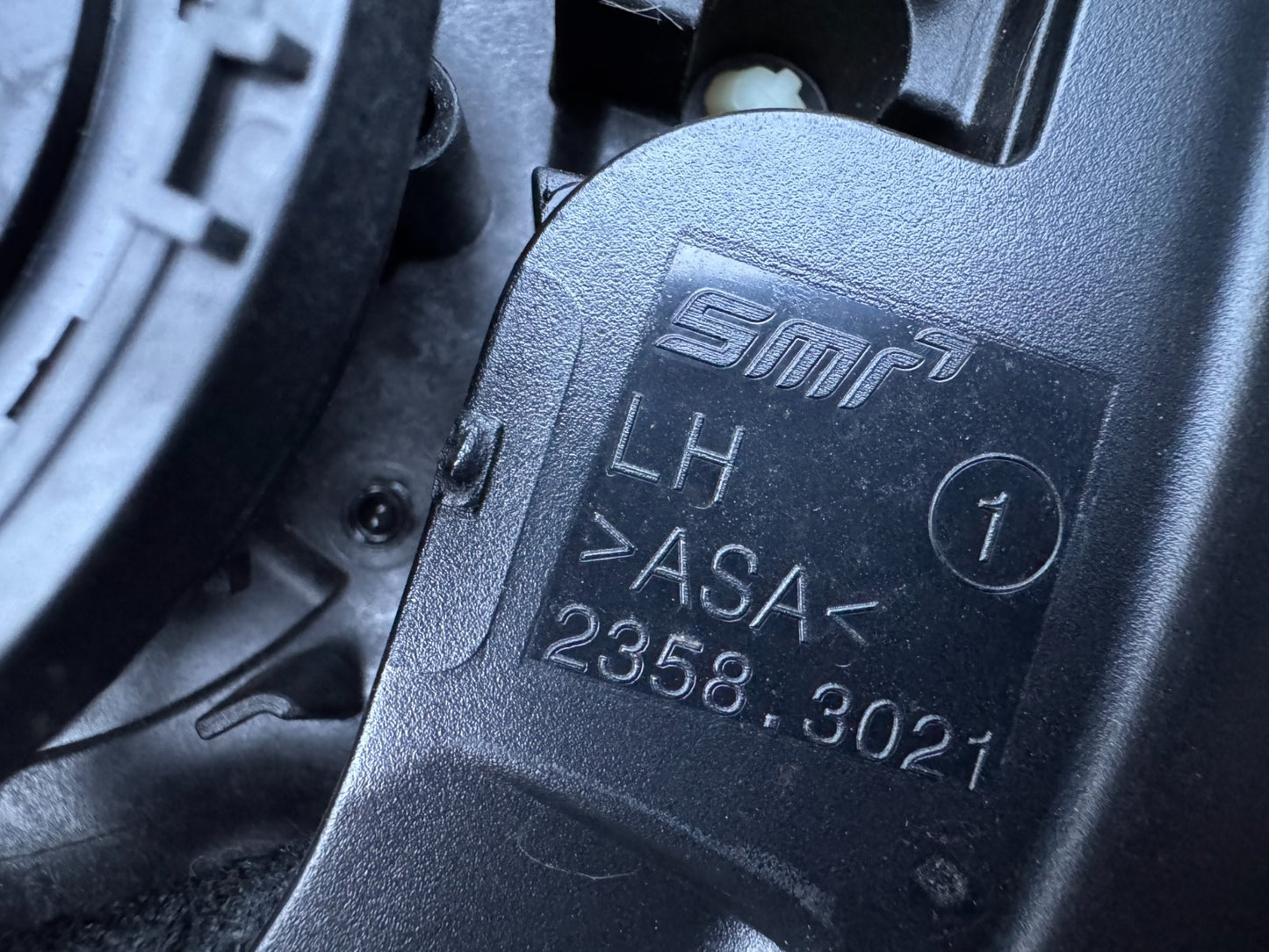 2023 GENUINE NISSAN QASHQAI 20 on LEFT DOOR MIRROR - 963026UA2C