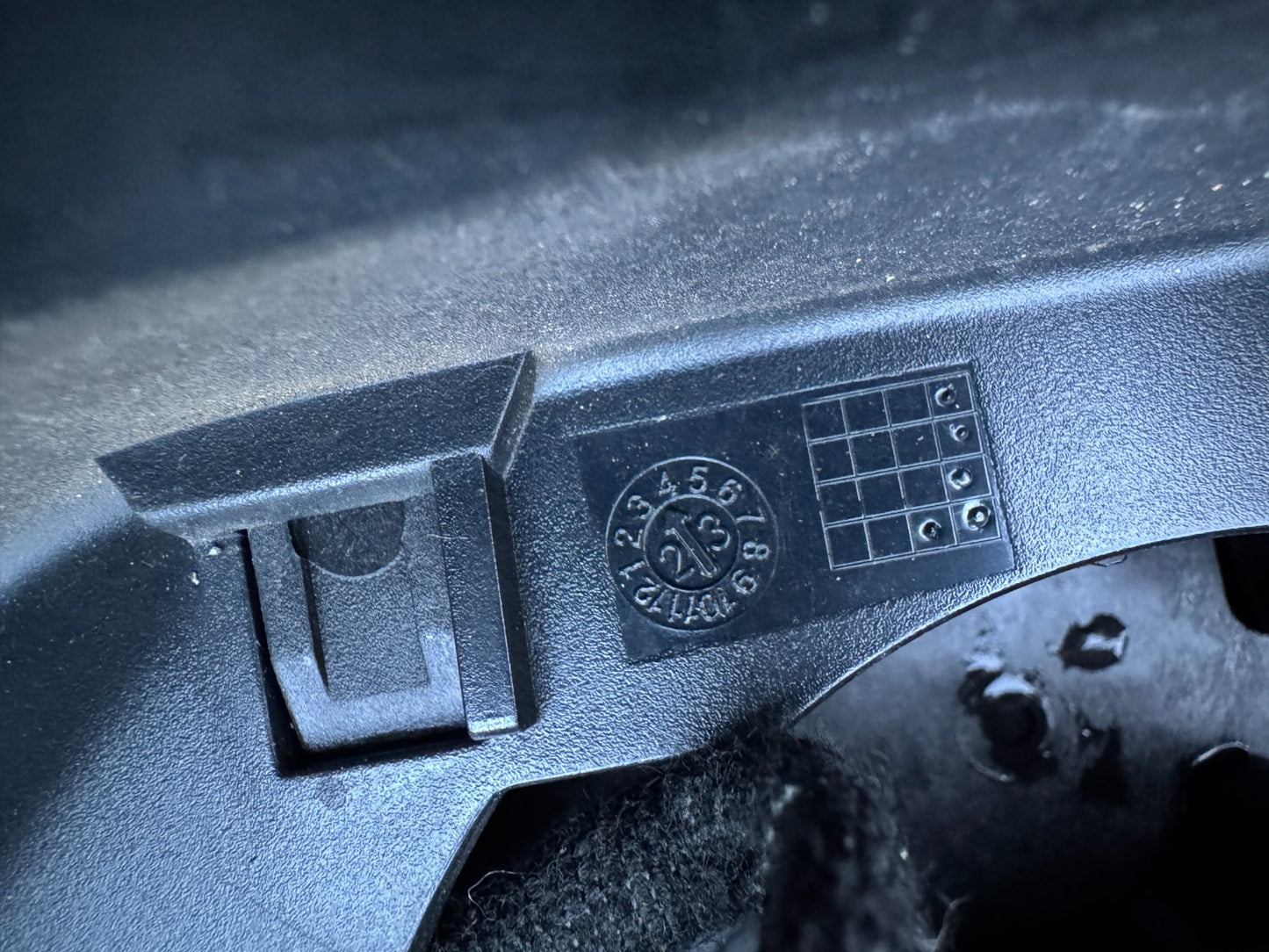 2023 GENUINE NISSAN QASHQAI 20 on LEFT DOOR MIRROR - 963026UA2C