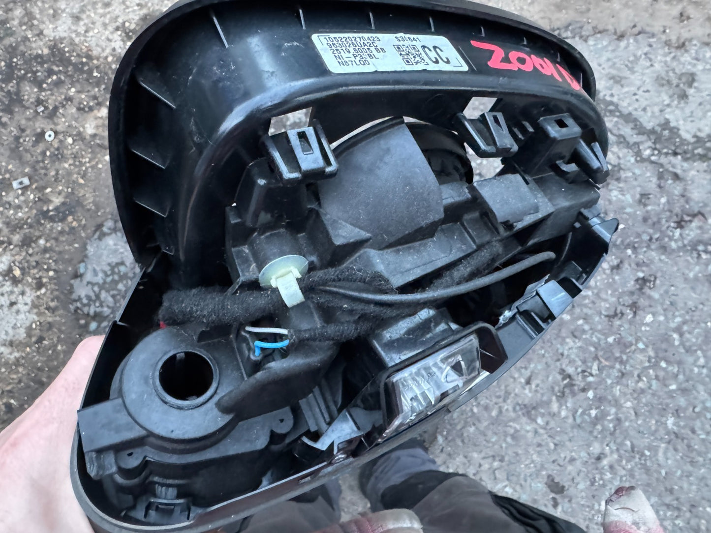 2023 GENUINE NISSAN QASHQAI 20 on LEFT DOOR MIRROR - 963026UA2C