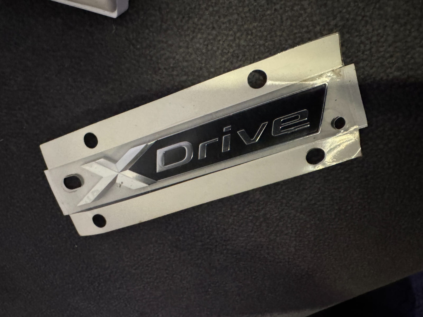 Genuine New BMW XDRIVE BADGE Emblem For X1 F48 X3 F25 X4 F26 7415346