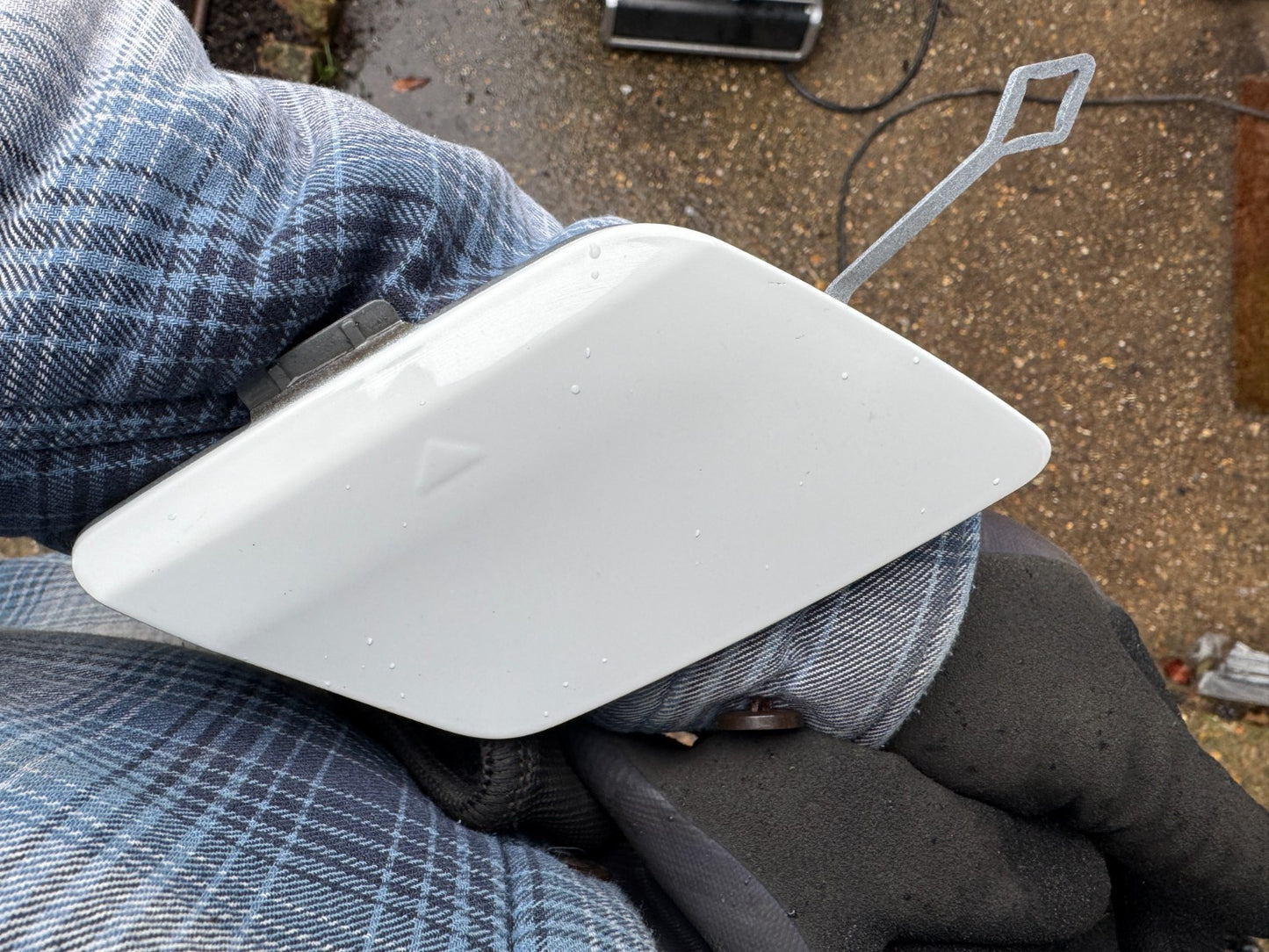 BMW 1 SERIES F40 M SPORT FRONT BUMPER TOW EYE COVER GENUINE 8070931 2019 ON