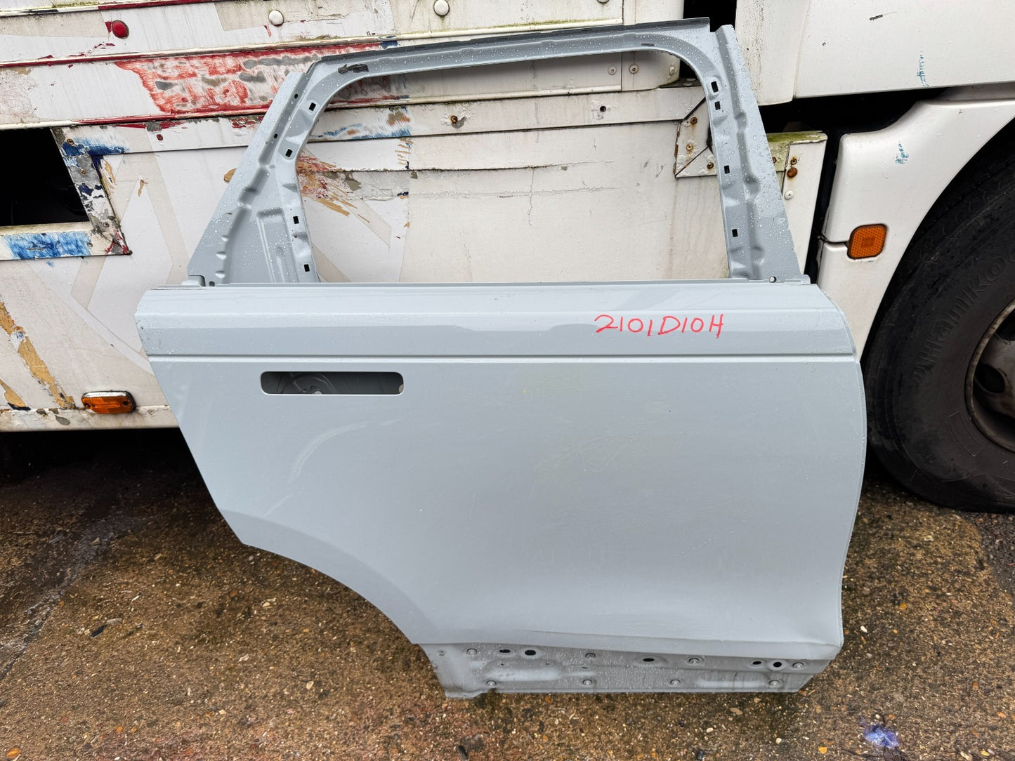 GENUINE Range Rover Velar L560 Grey Rear Right Hand Door J8A220254AA Dent