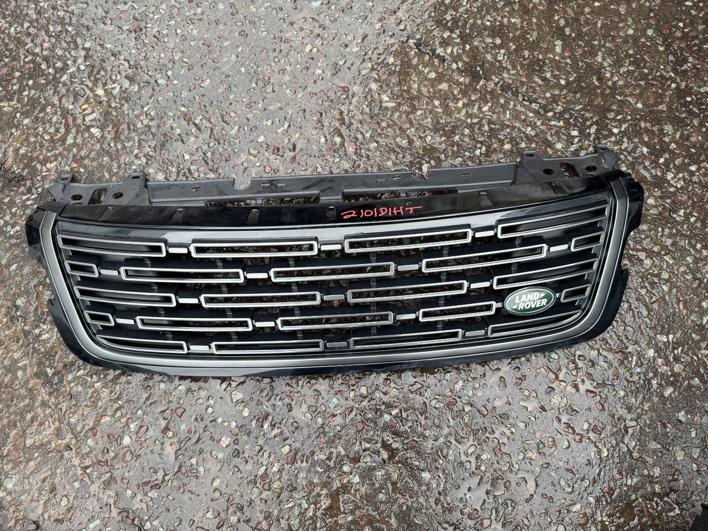 RANGE ROVER VELAR L560 FRONT GRILL 2024 - ON MODELS GENUINE N8A28200BB