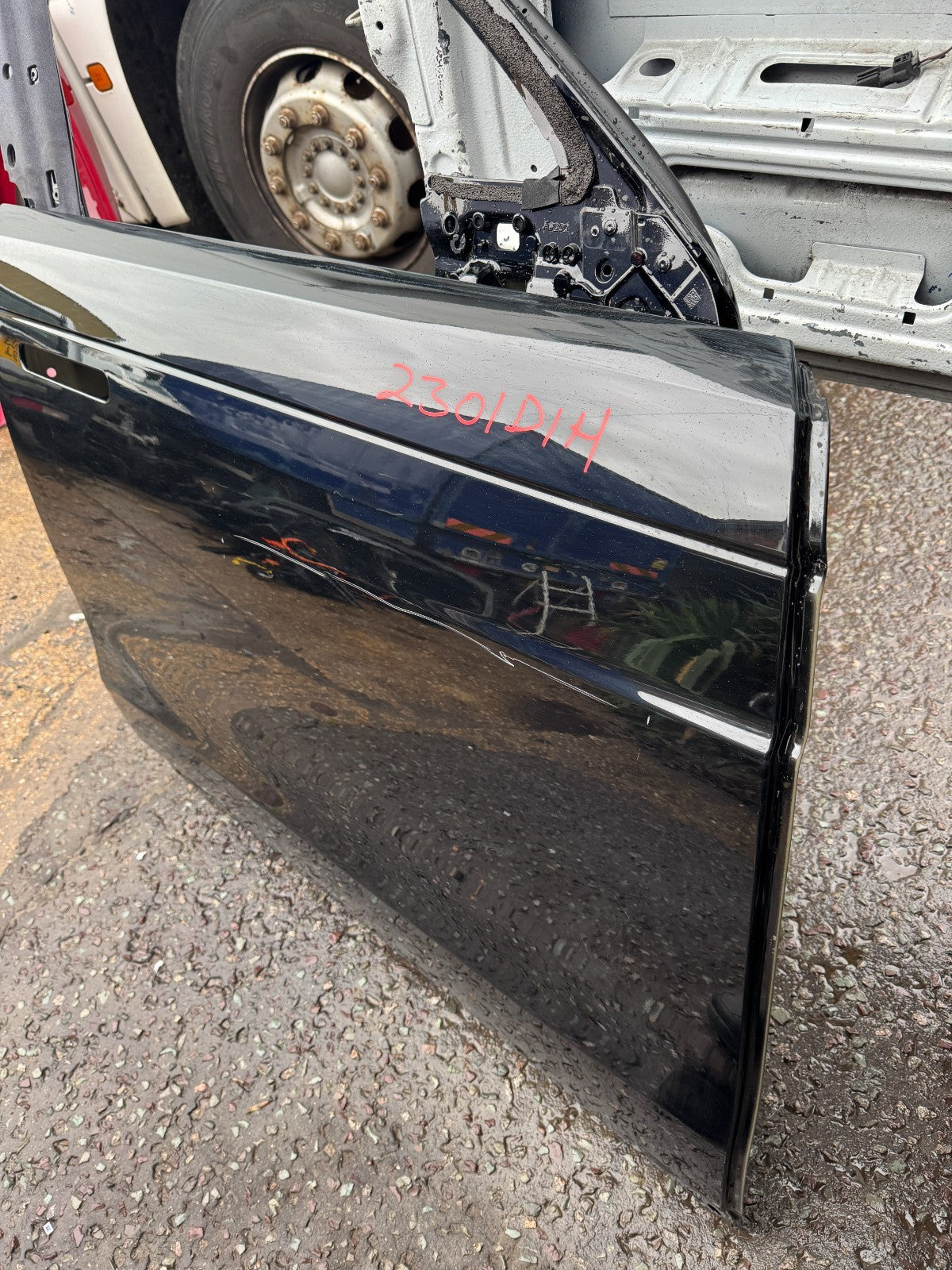 2023-2025 Range Rover Sport L461 Front Right Door Shell OEM M8E2-211B02-AA