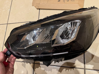 PEUGEOT 208 PASSENGER SIDE LEFT LED HEADLIGHT 9833036280 2022 DAMAGED