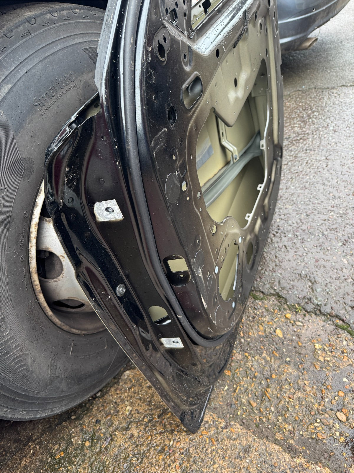 2023-2025 Range Rover Sport L461 Front Right Door Shell OEM M8E2-211B02-AA