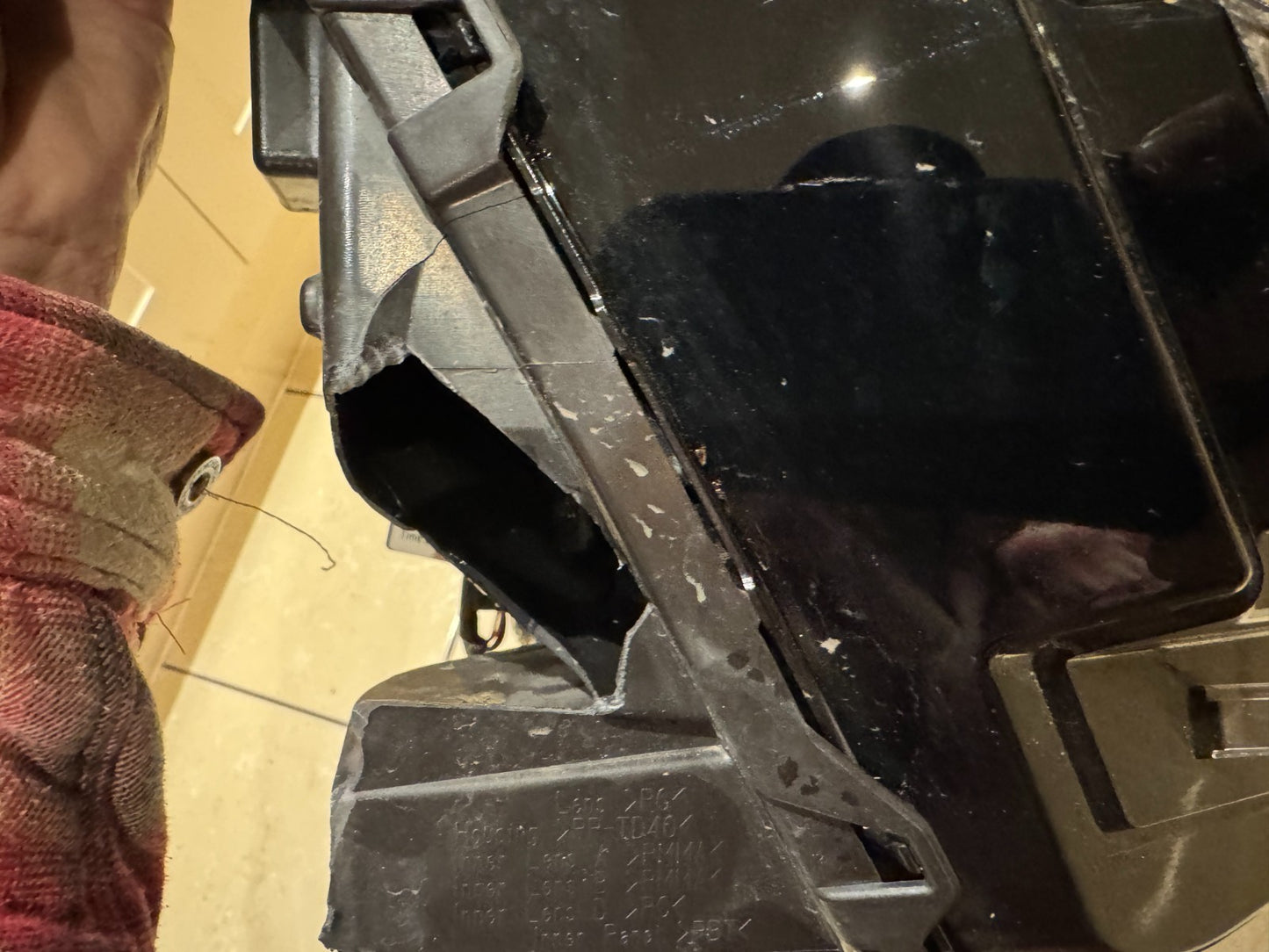 NISSAN QASHQAI (J12) 2021-2024 LED RIGHT HEADLIGHT 100-8D02F DAMAGED