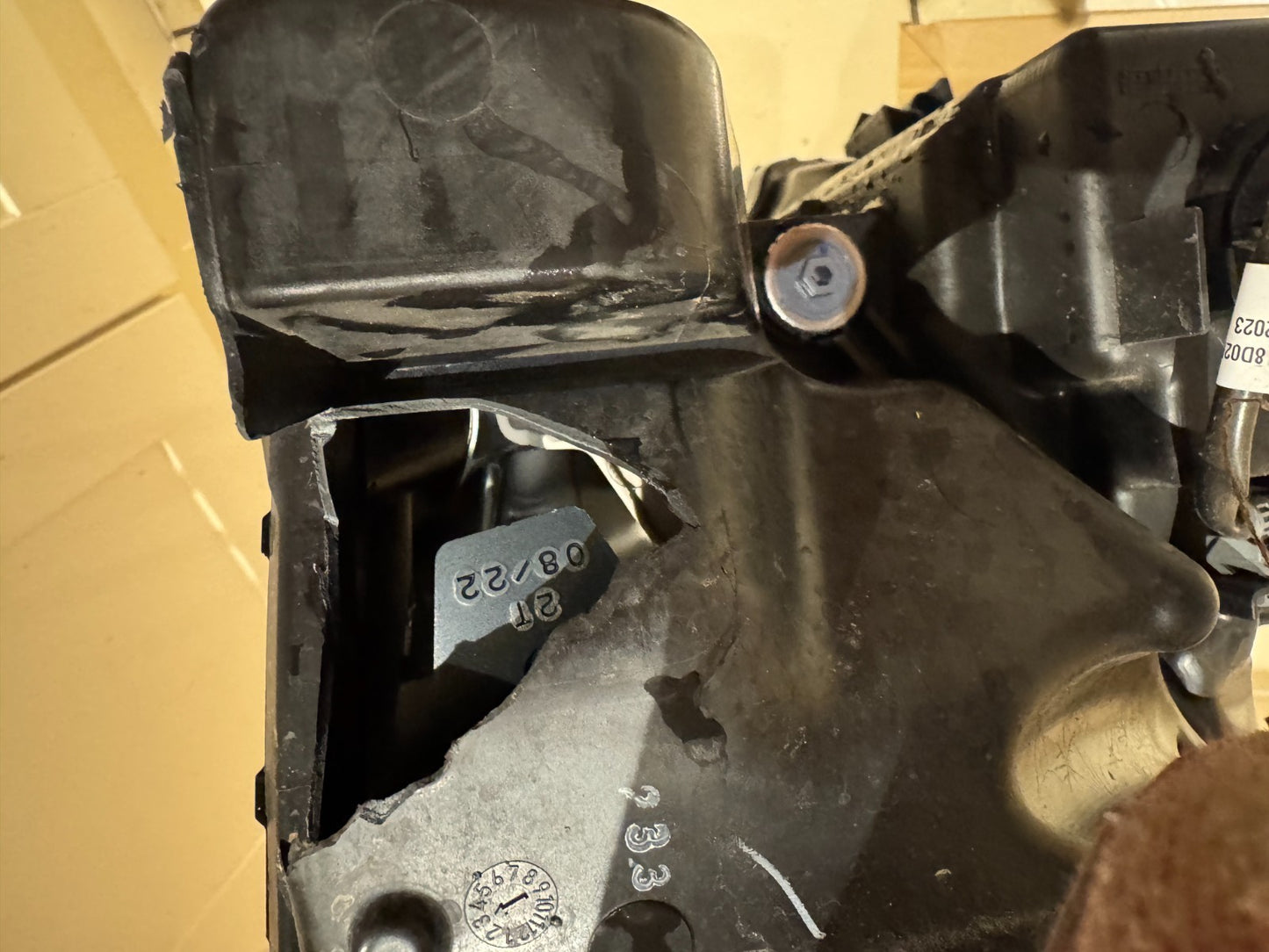 NISSAN QASHQAI (J12) 2021-2024 LED RIGHT HEADLIGHT 100-8D02F DAMAGED