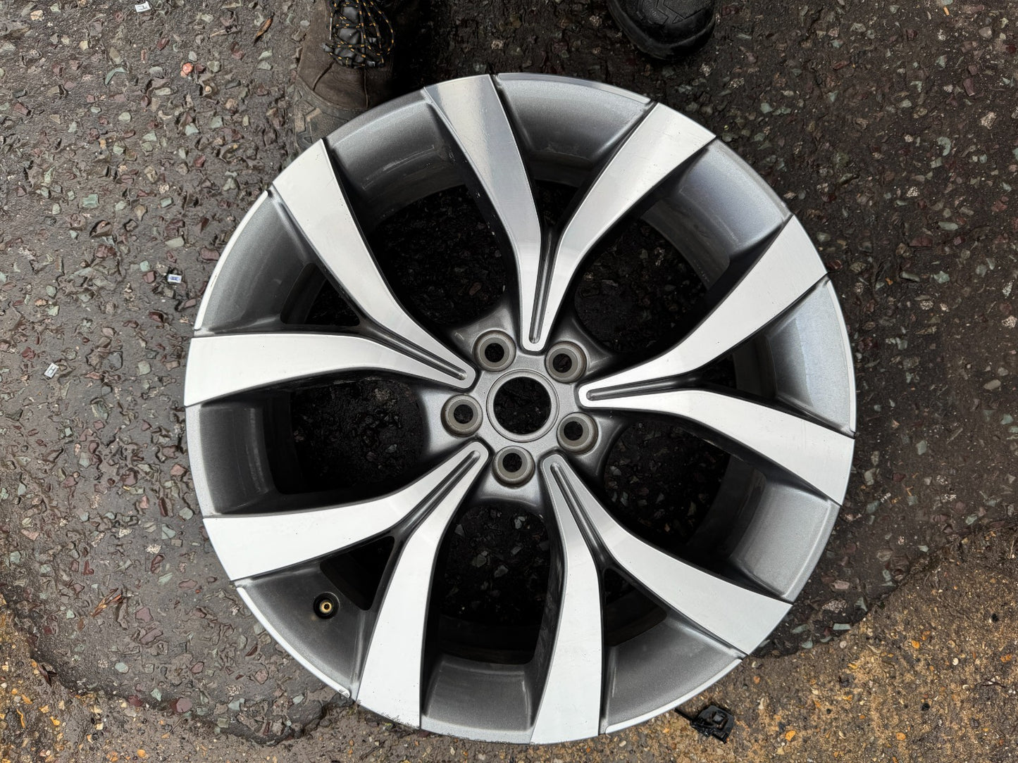 2024 RANGE ROVER EVOQUE L551/L538 20" 8J GREY CUT ALLOY WHEELS K8D21007LA