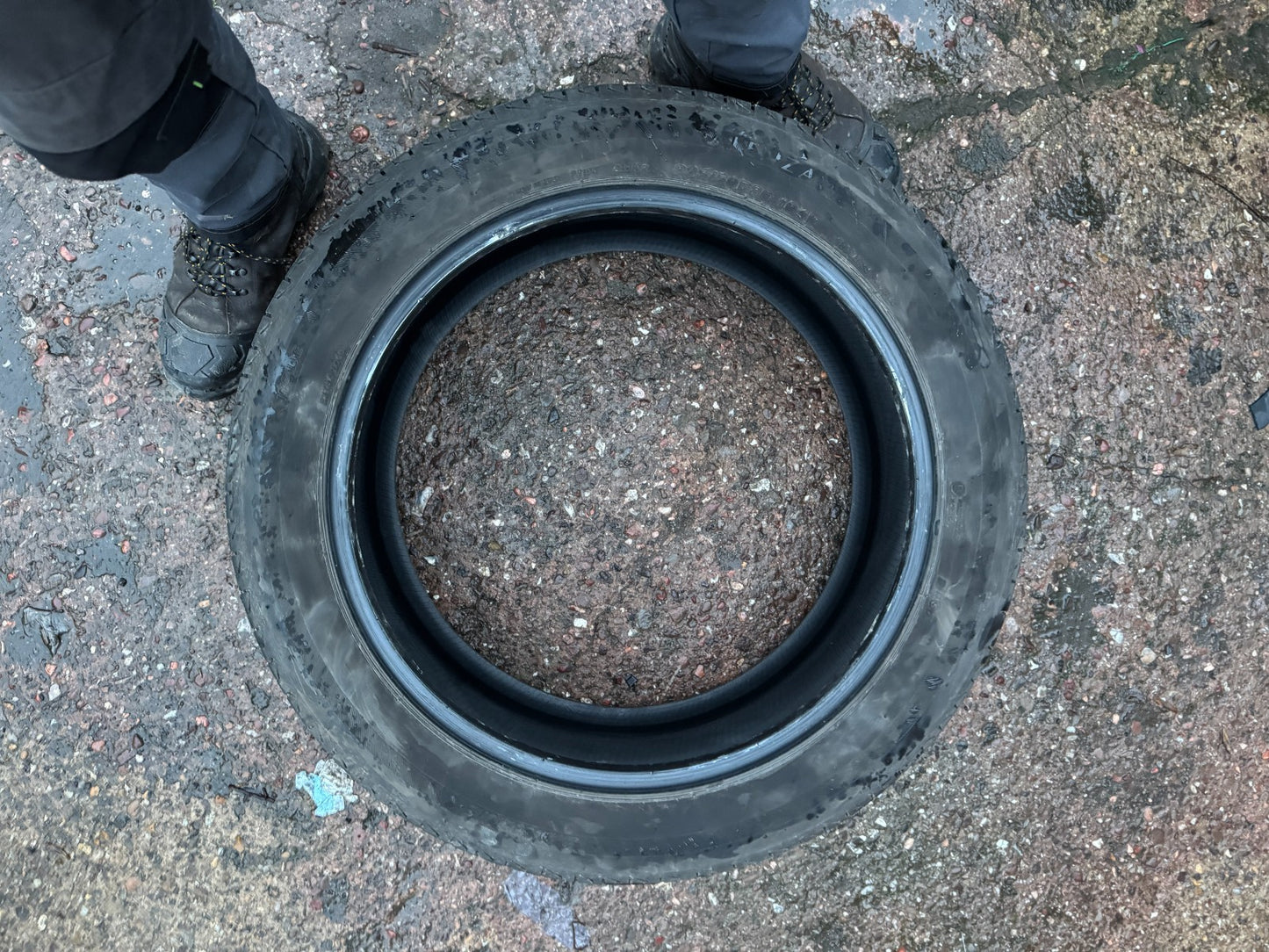 x1  235/50/20 104V XL BRIDGESTONE ALENZA 001 ENLITEN  DOT:1324 6.5mm 235 50 20