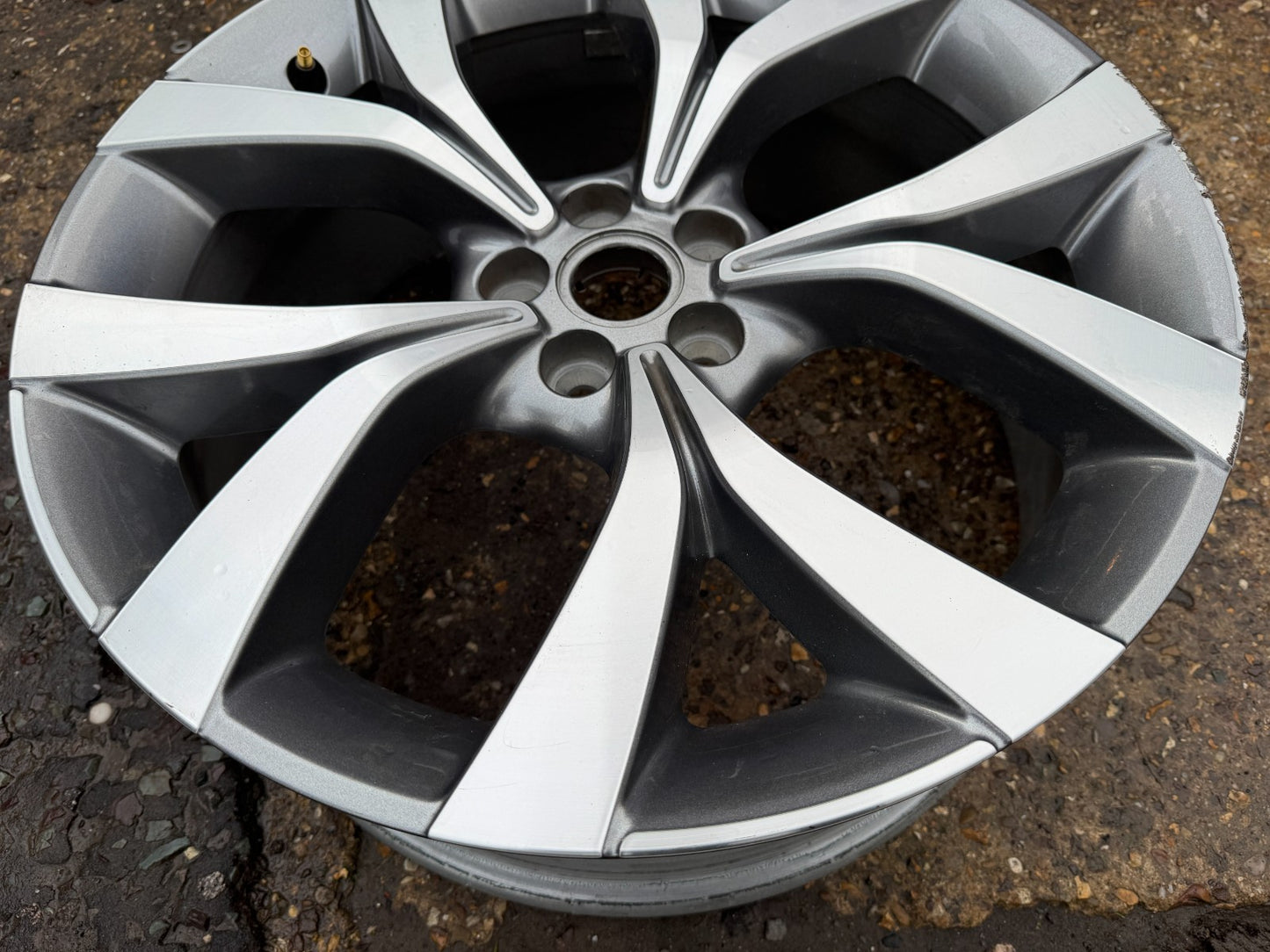 2024 RANGE ROVER EVOQUE L551/L538 20" 8J GREY CUT ALLOY WHEELS K8D21007LA