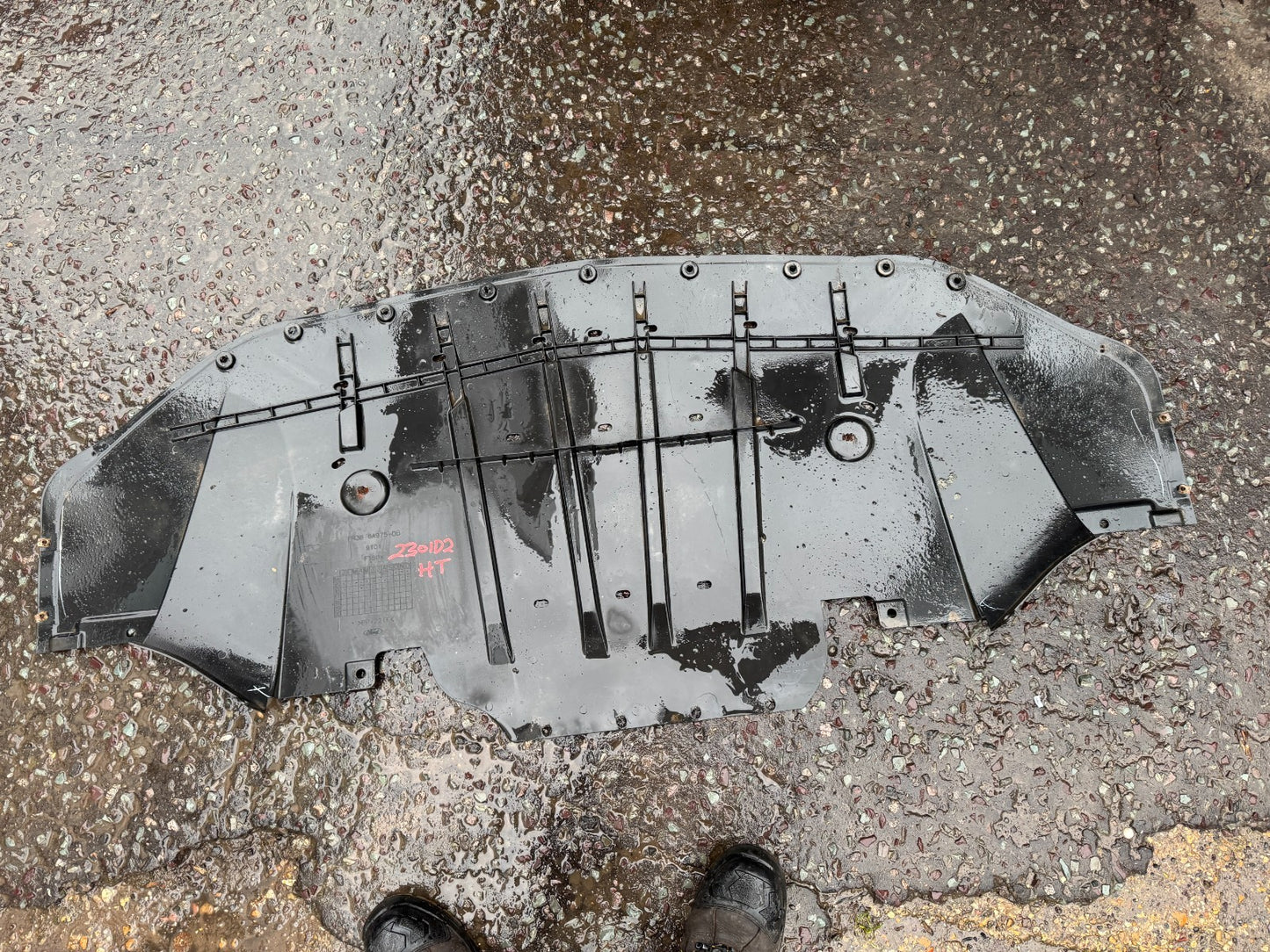 FORD MUSTANG GT Coupe S550 MK6 Front Bumper Underbody Cover FR3B6A975DB