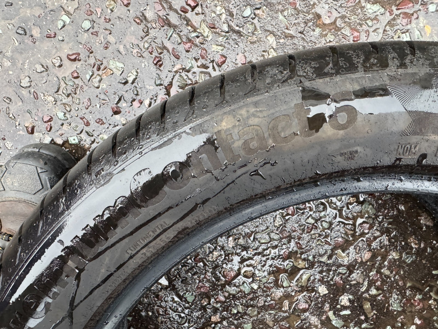 1X 235/50 R 19 (103V) XL Continental Premium Contact 6 Dot:0323 5mm 235 50 19