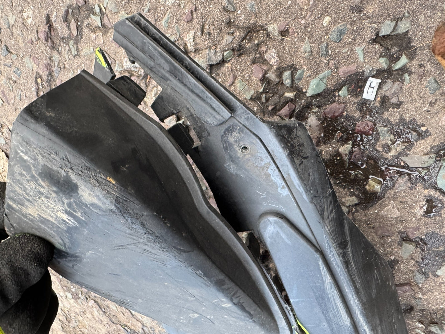 AUDI A3 8Y FRONT BUMPER SPOILER IN BLACK 8Y0807233A 2020 21 22 23 DAMAGED