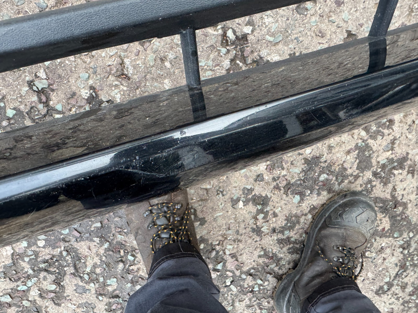 VOLVO XC40 2018-2022 FRONT BUMPER LOWER SECTION GENUINE 31449340 Damaged