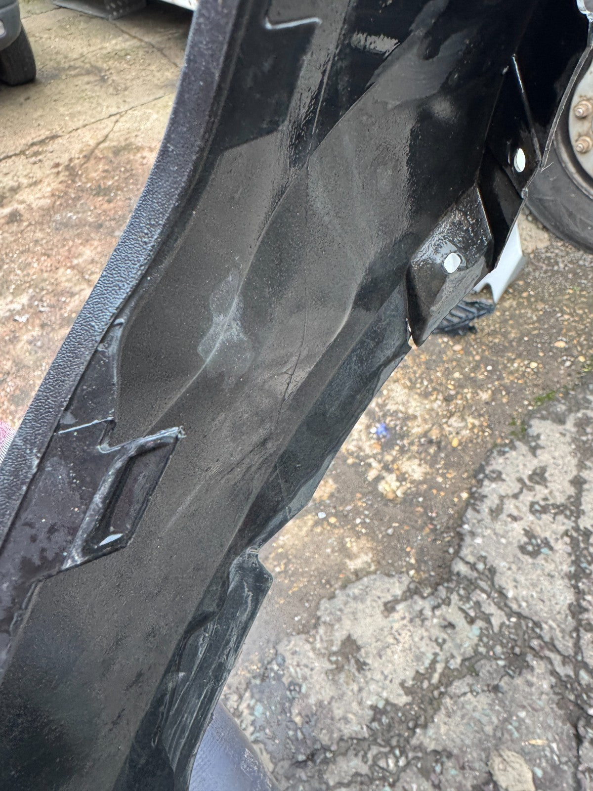 VOLVO XC40 2018-2022 FRONT BUMPER LOWER SECTION GENUINE 31449340 Damaged