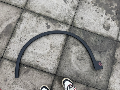 2021-2025 POLESTAR 2 WHEEL ARCH MOULDING TRIM SPAT LEFT SIDE FRONT 32216407