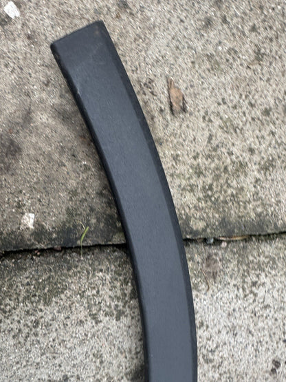 2021-2025 POLESTAR 2 WHEEL ARCH MOULDING TRIM SPAT LEFT SIDE FRONT 32216407