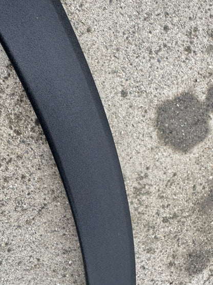 2021-2025 POLESTAR 2 WHEEL ARCH MOULDING TRIM SPAT LEFT SIDE FRONT 32216407