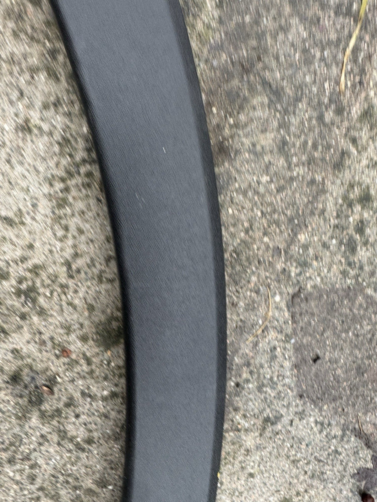 2021-2025 POLESTAR 2 WHEEL ARCH MOULDING TRIM SPAT LEFT SIDE FRONT 32216407