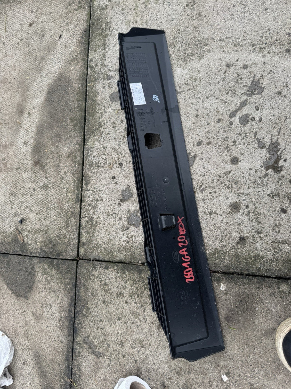 Range Rover Velar L560 Grille Air Intake Radiator Front Bumper M8A2-8B384A