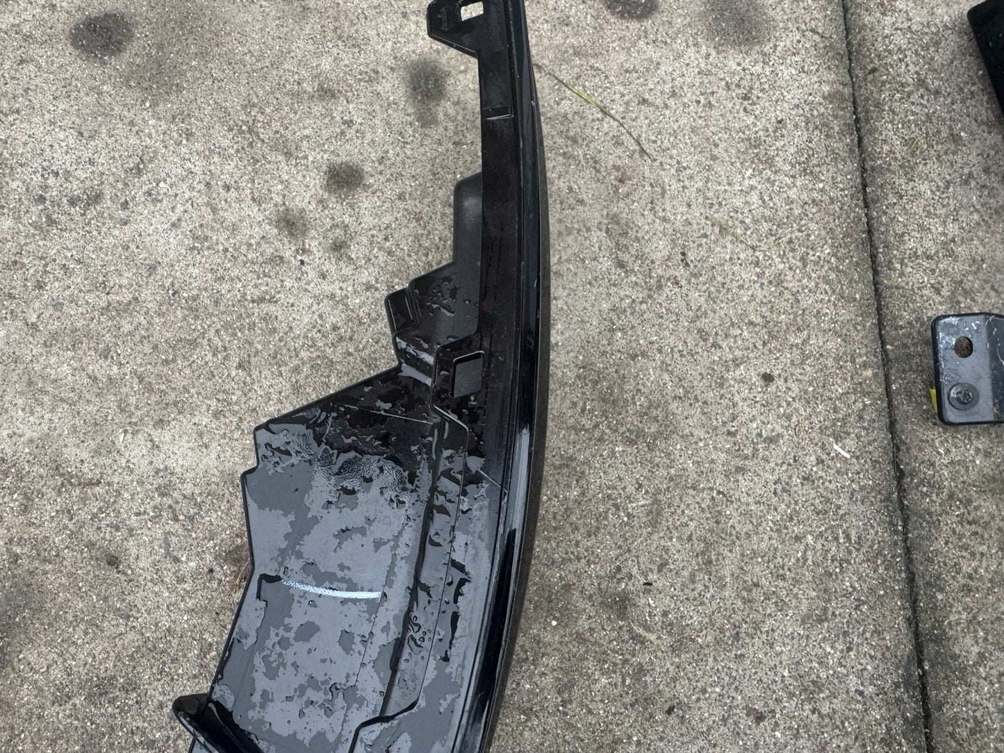 85h.853.555 Audi LH trim