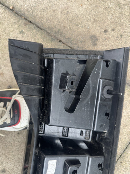 LAND ROVER DEFENDER L663 2020/2025 D PILLAR TRIM UPPER RIGHT REAR L8B2-29148-AE