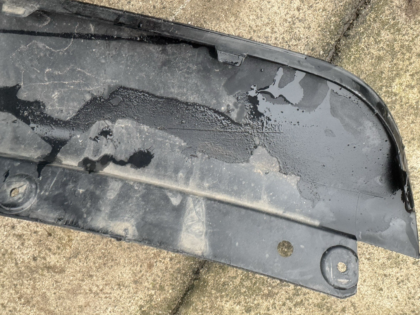 LAND ROVER DISCOVERY REAR BUMPER Trim Valance 2024 on GENUINE MY42-17F954