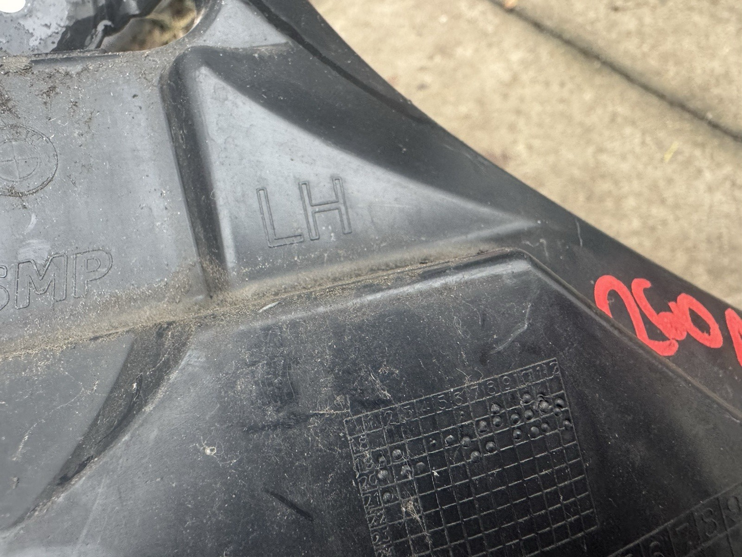 GENUINE BMW 3 SERIES G21 MSPORT REAR BUMPER LEFT PASSENGER SIDE GUIDE BRACKET