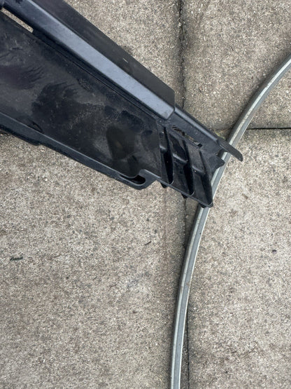 GENUINE BMW 3 SERIES G21 MSPORT REAR BUMPER LEFT PASSENGER SIDE GUIDE BRACKET