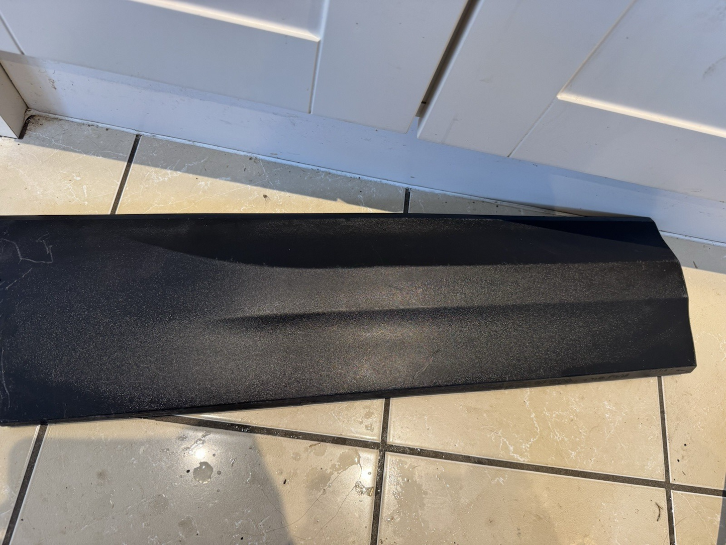 SKODA KAROQ DOOR MOULDING TRIM PANEL REAR RIGHT DRIVER SIDE 57A854950 2019