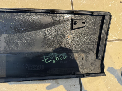 SKODA KAROQ DOOR MOULDING TRIM PANEL REAR RIGHT DRIVER SIDE 57A854950 2019